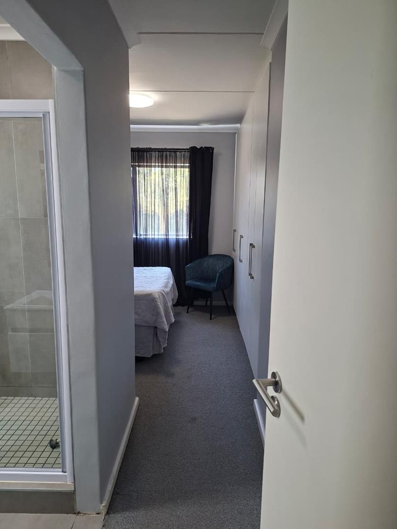 To Let 2 Bedroom Property for Rent in Burgundy Estate Western Cape